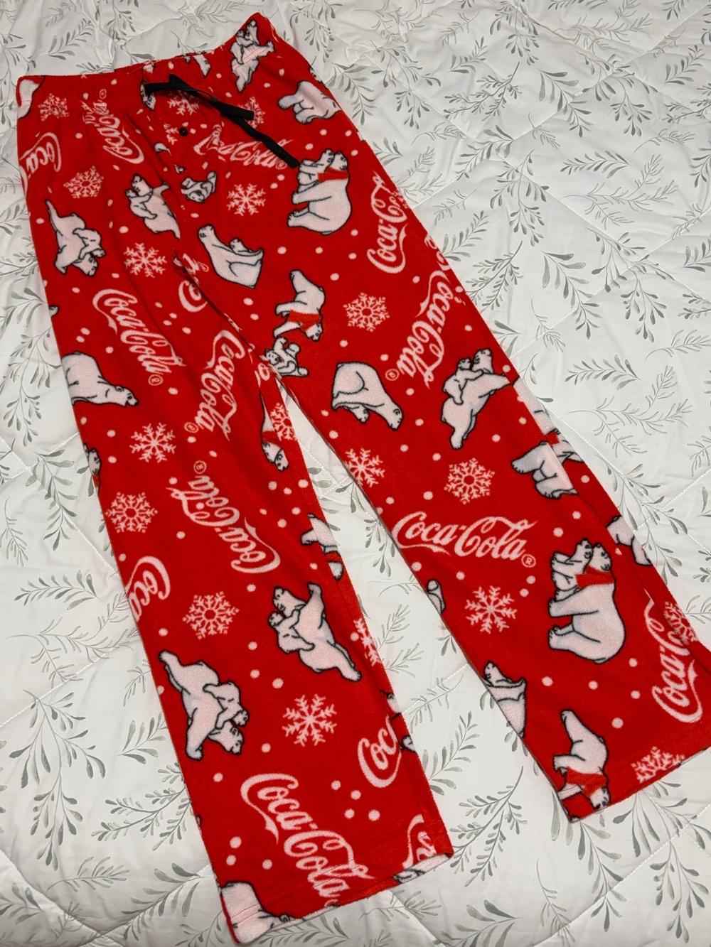 Coca-Cola Holiday Pajama Pants Medium Graphic Print Red White Fleece Holiday Fun